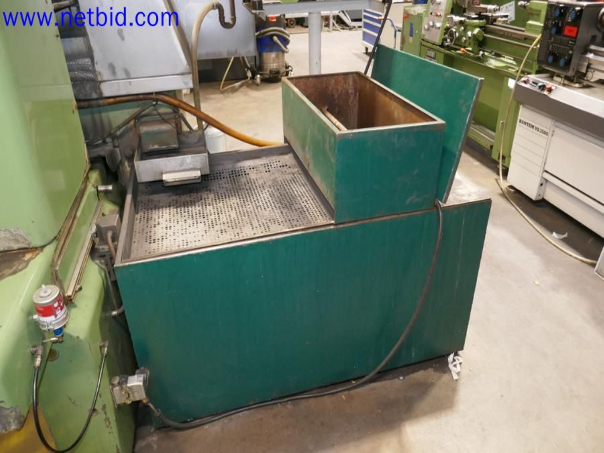 Machines from the toolmaking sector (CNC machining, grinding technology)-7