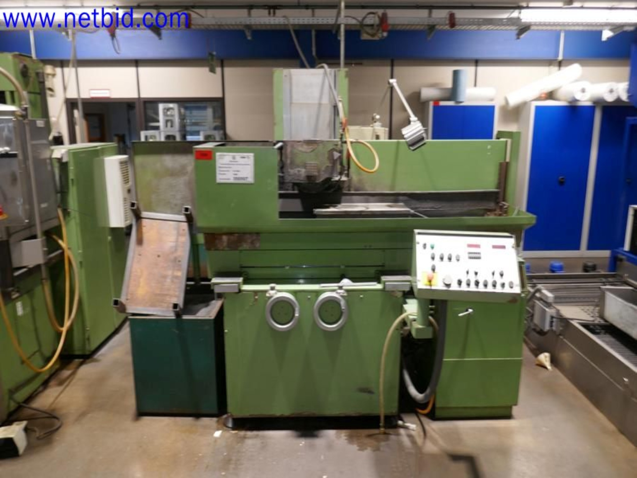 Machines from the toolmaking sector (CNC machining, grinding technology)-1