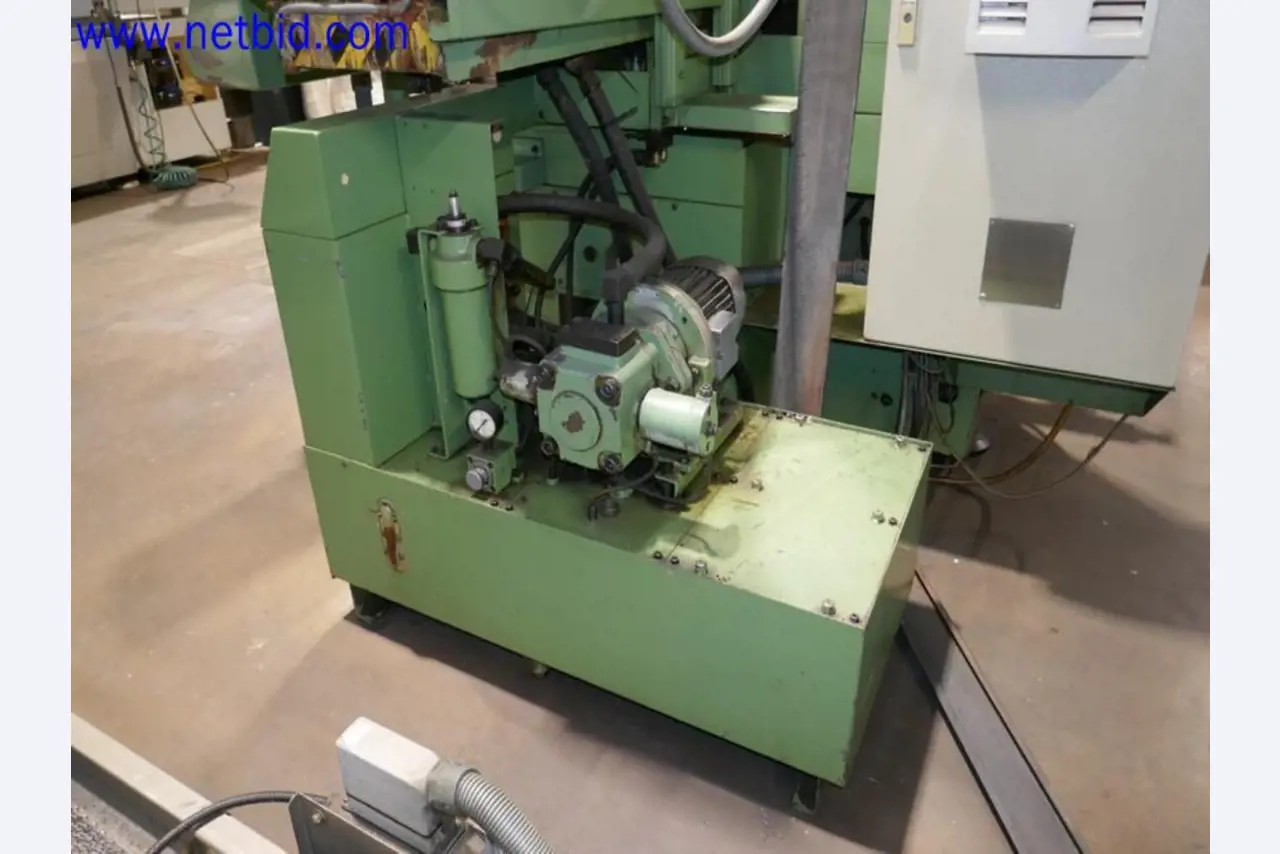Machines from the toolmaking sector (CNC machining, grinding technology)-8