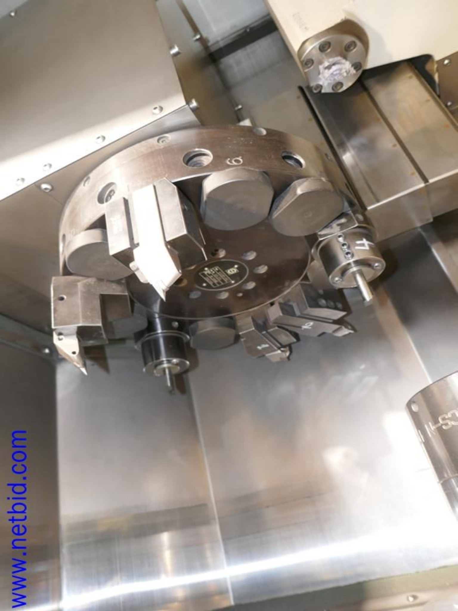 Machines from the toolmaking sector (CNC machining, grinding technology)-3