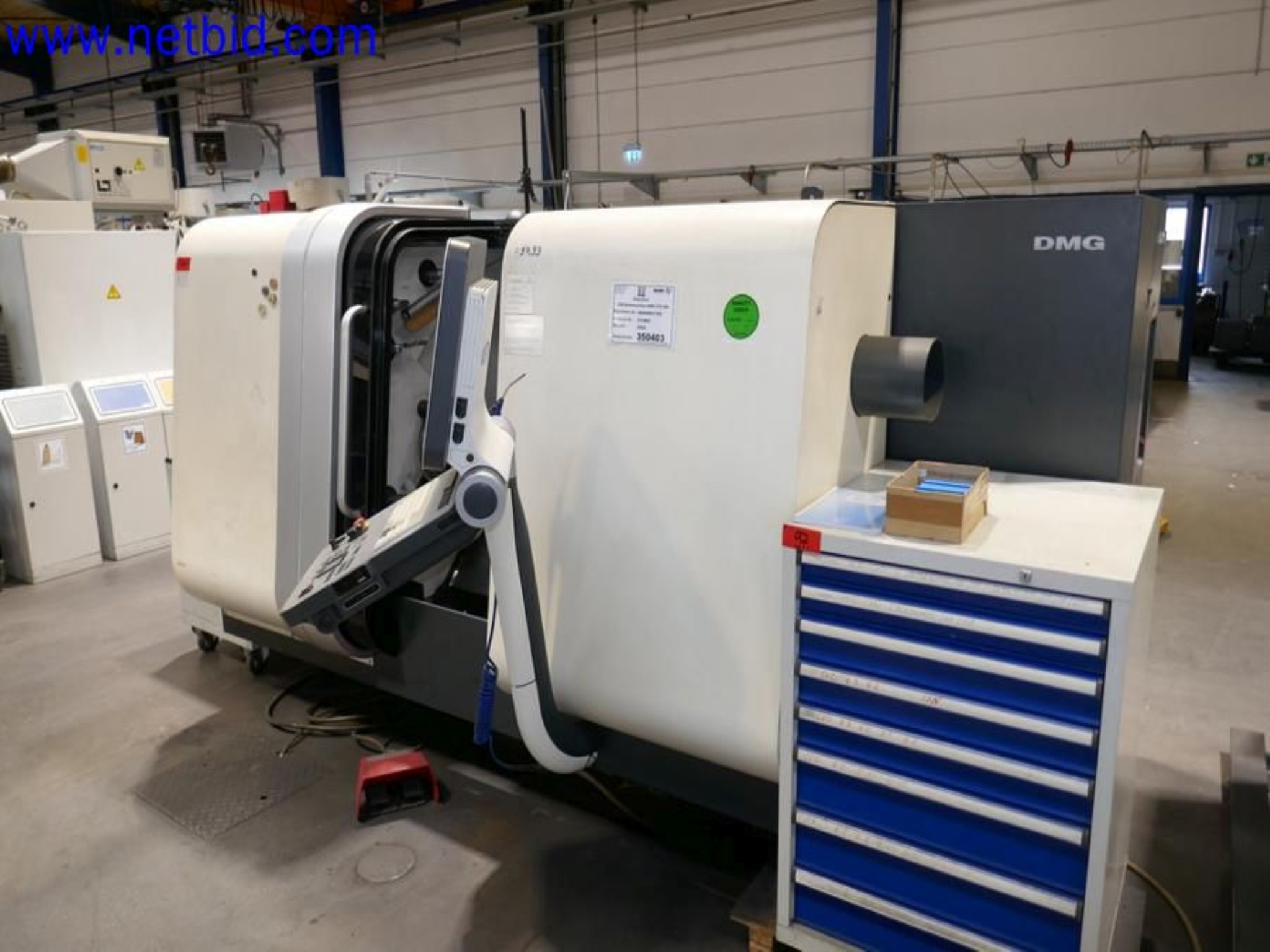 Machines from the toolmaking sector (CNC machining, grinding technology)-5