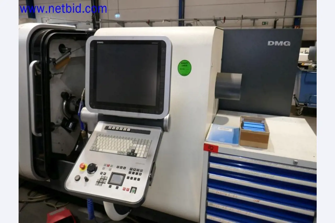 Machines from the toolmaking sector (CNC machining, grinding technology)-9