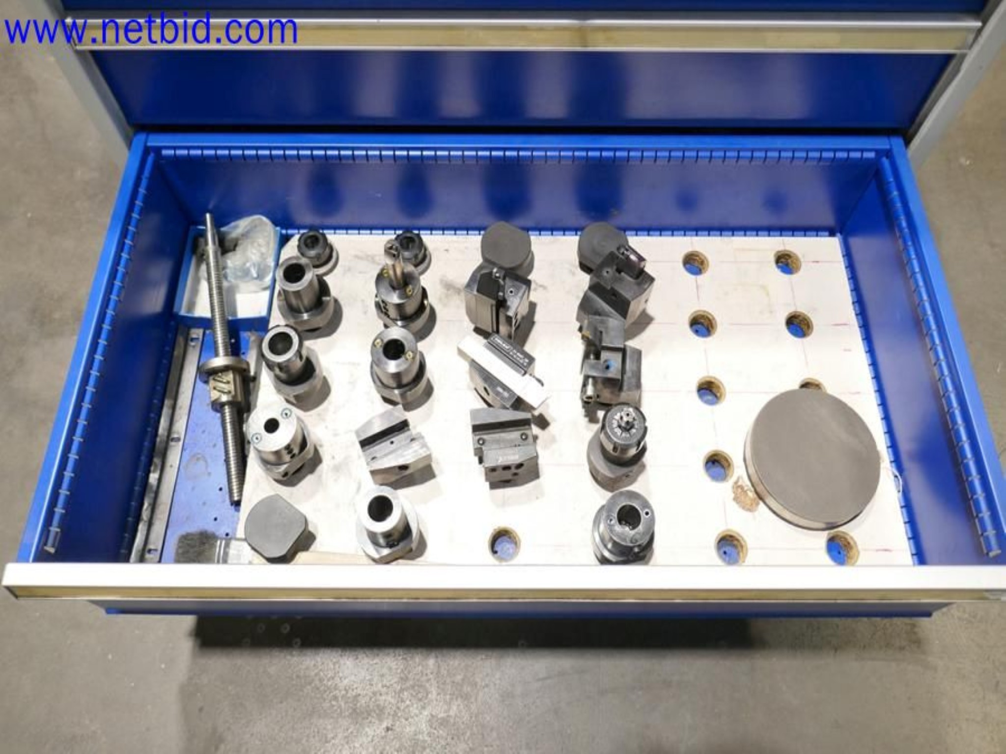 Machines from the toolmaking sector (CNC machining, grinding technology)-14