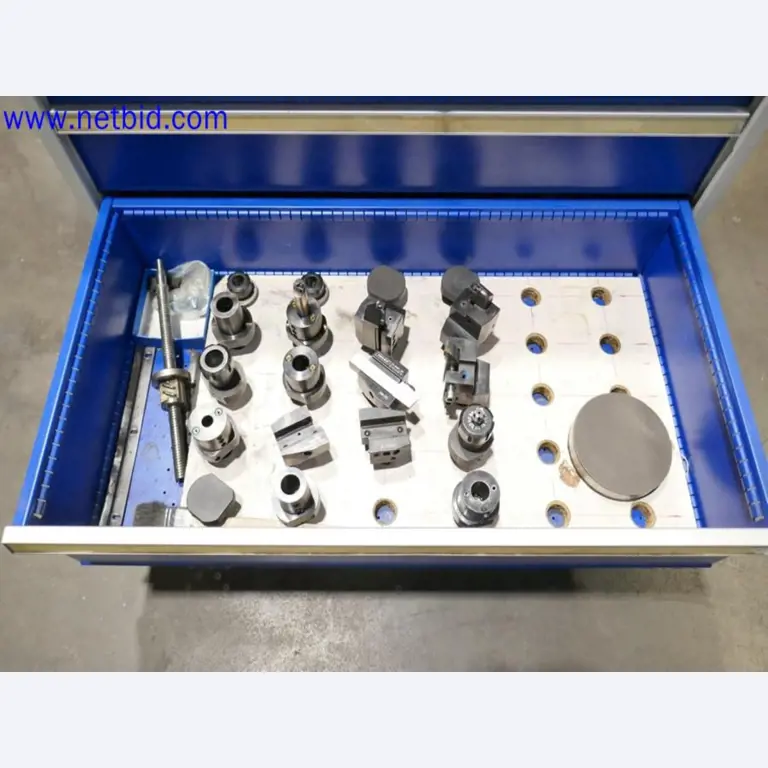 Machines from the toolmaking sector (CNC machining, grinding technology)-14