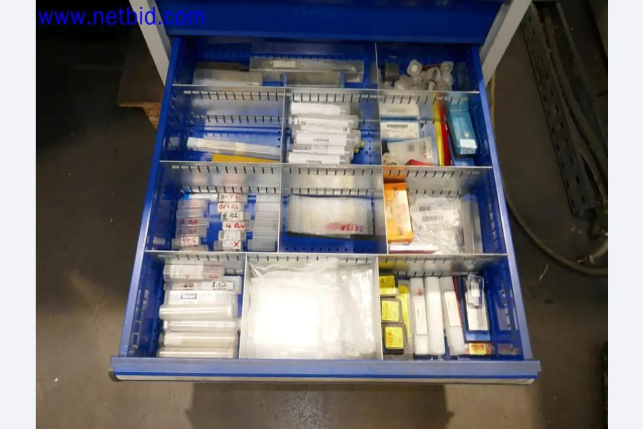 Machines from the toolmaking sector (CNC machining, grinding technology)-9