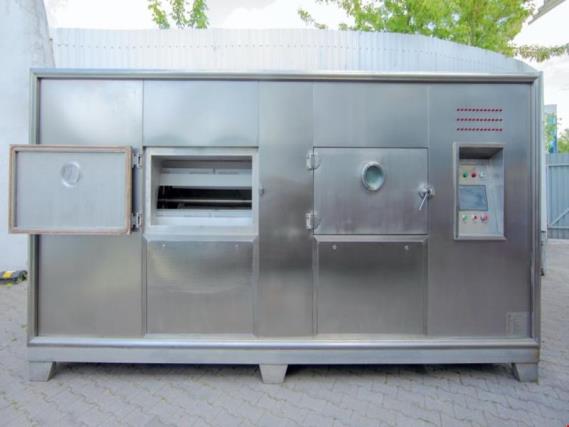 Well-maintained machines from the food industry-3