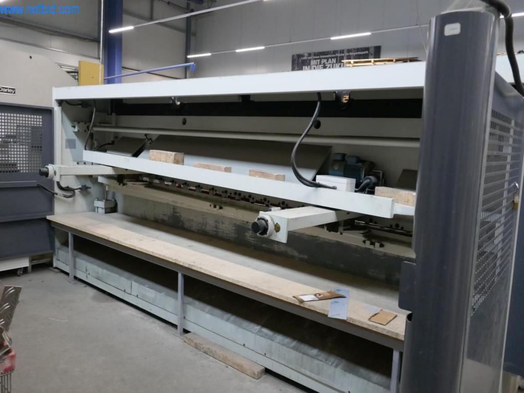 Maquinaria para contratos y montaje en taller-3