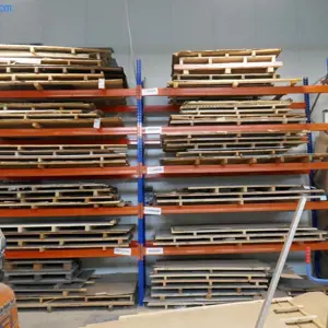 Pallet storage rack