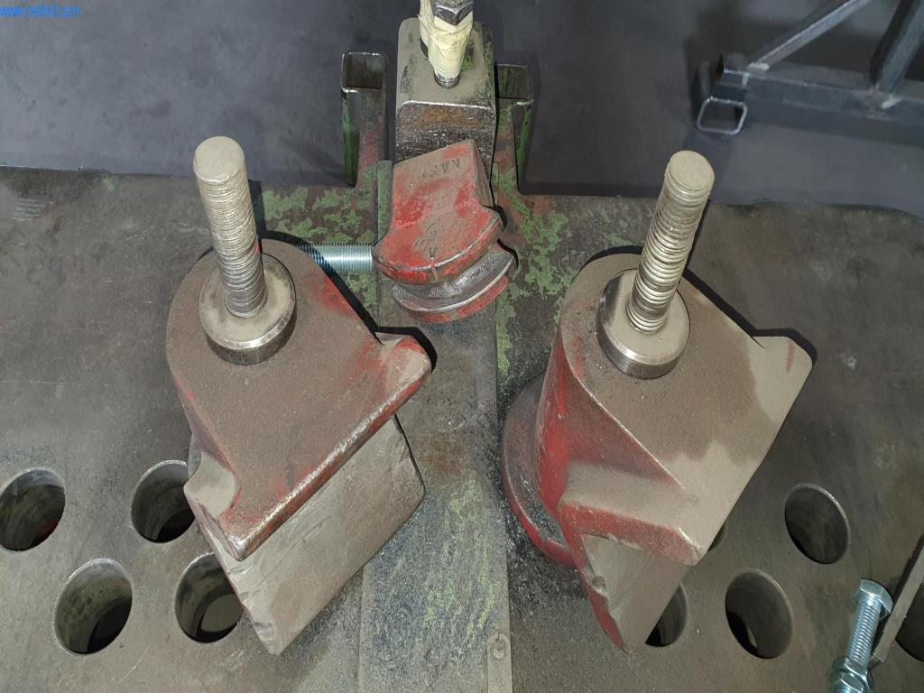 Maquinaria para contratos y montaje en taller-4