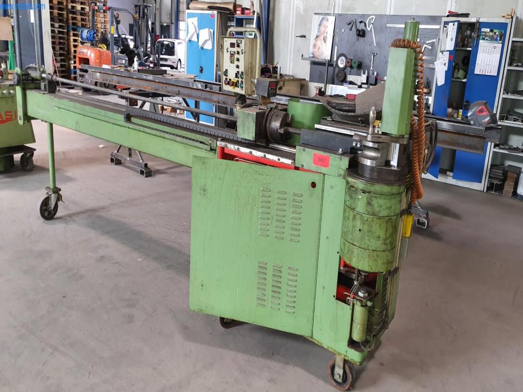 Maquinaria para contratos y montaje en taller-1