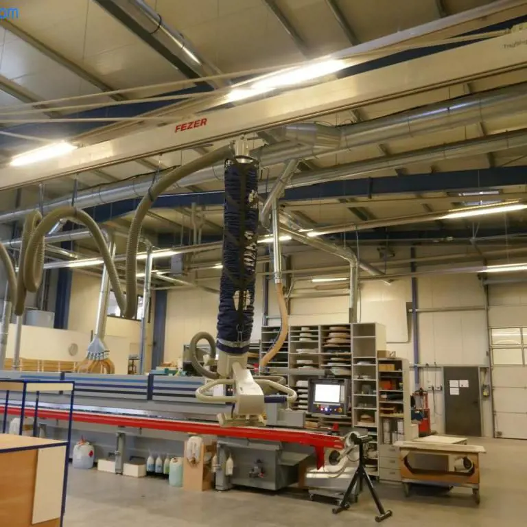 Column-mounted slewing crane Fezer