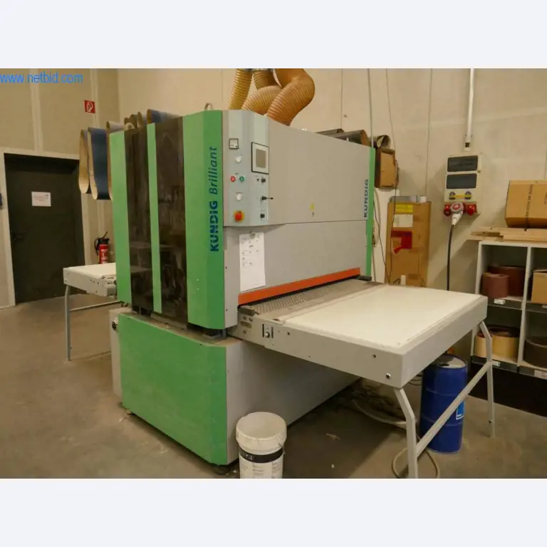 Stroje pro zakázkovou montáž a montáž v obchodě-1