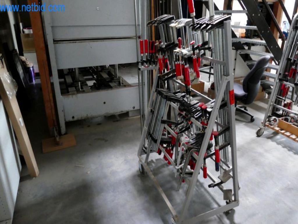 Maschinenpark für Objekt- und Ladeneinrichtung-2