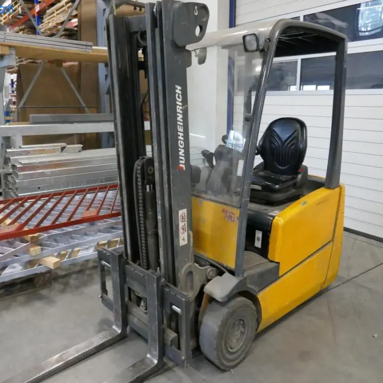 Electric 3 Wheel Forklift Jungheinrich