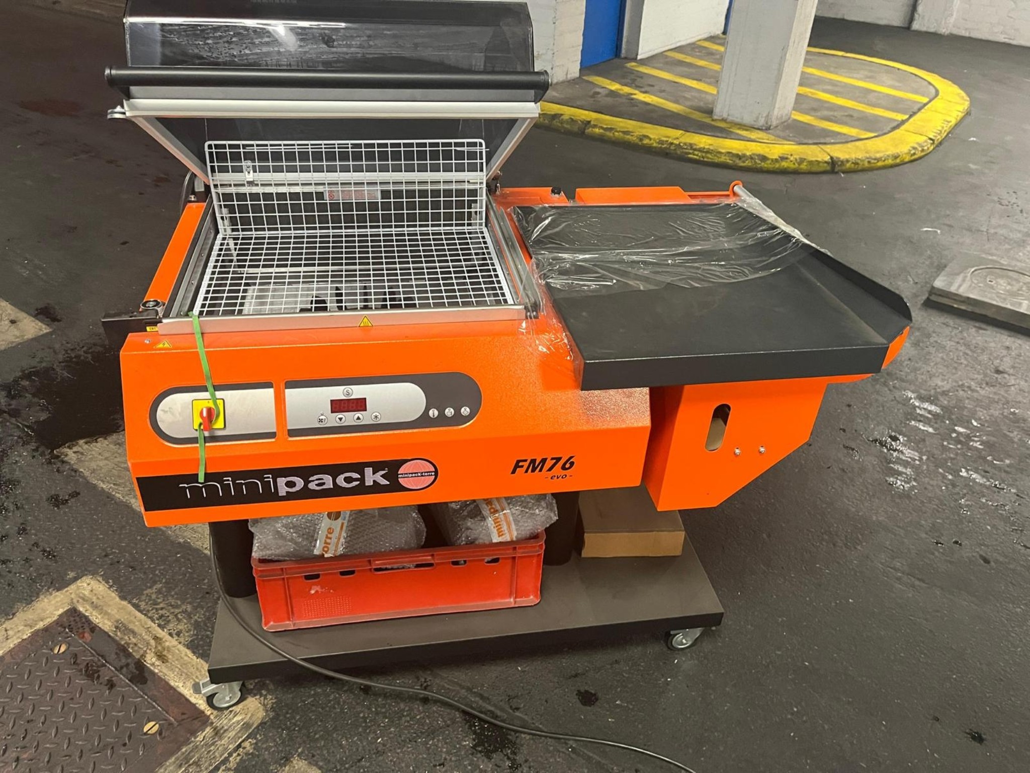 máquinas de embalagem em bom estado de conservação, incluindo acessórios-1