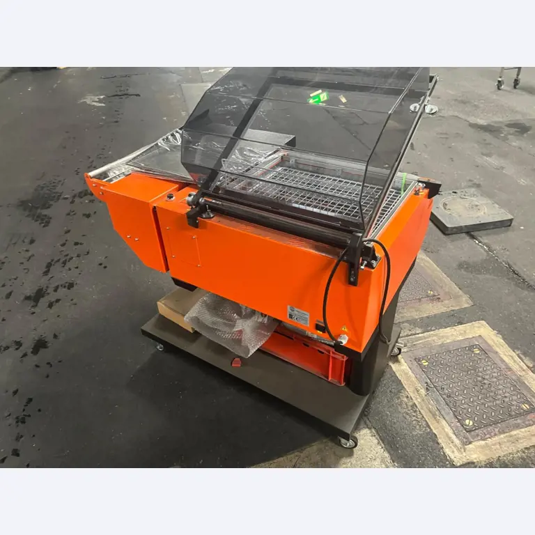 dobro vzdrževani stroji za pakiranje in dodatna oprema.-2