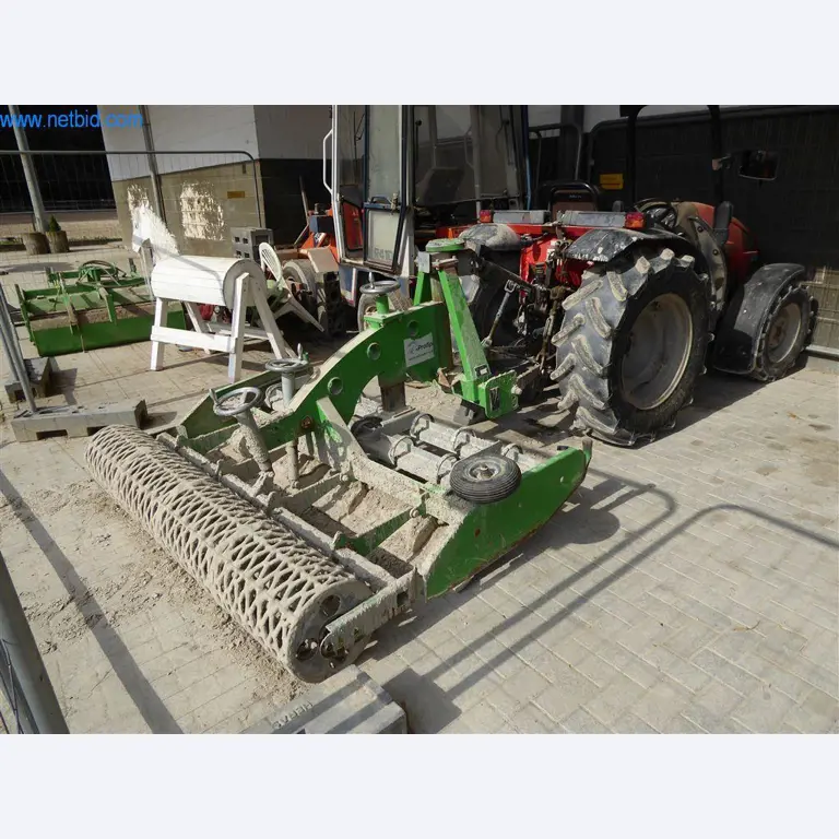 Bedrijfs- en kantooruitrusting van een manege-1