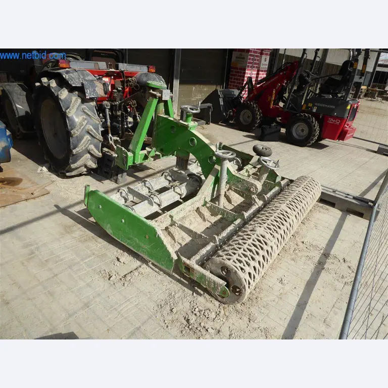 Bedrijfs- en kantooruitrusting van een manege-3