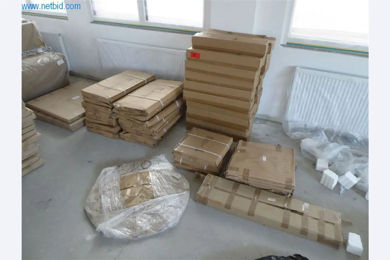 Bedrijfs- en kantooruitrusting van een manege-5