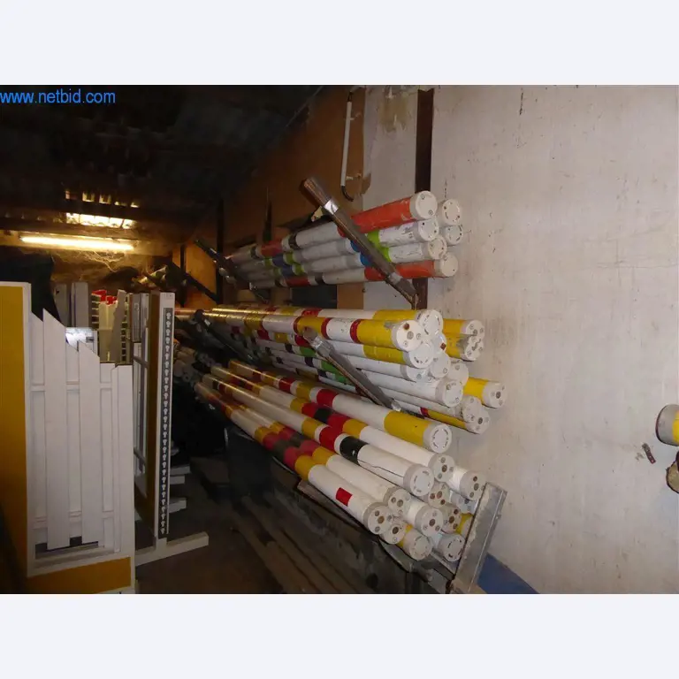 Bedrijfs- en kantooruitrusting van een manege-5