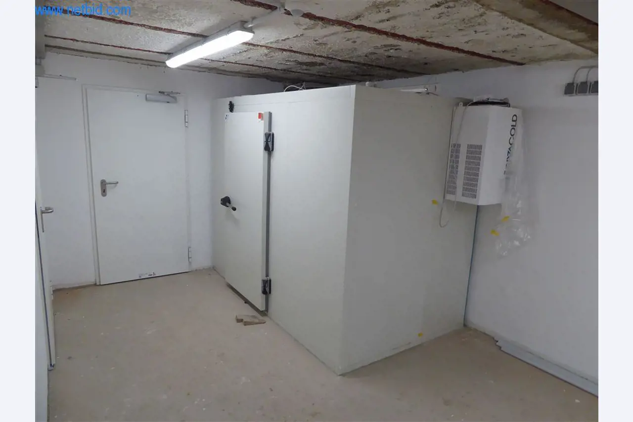 Bedrijfs- en kantooruitrusting van een manege-1