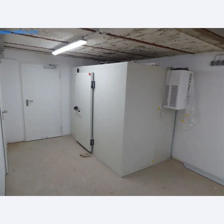 Bedrijfs- en kantooruitrusting van een manege-1