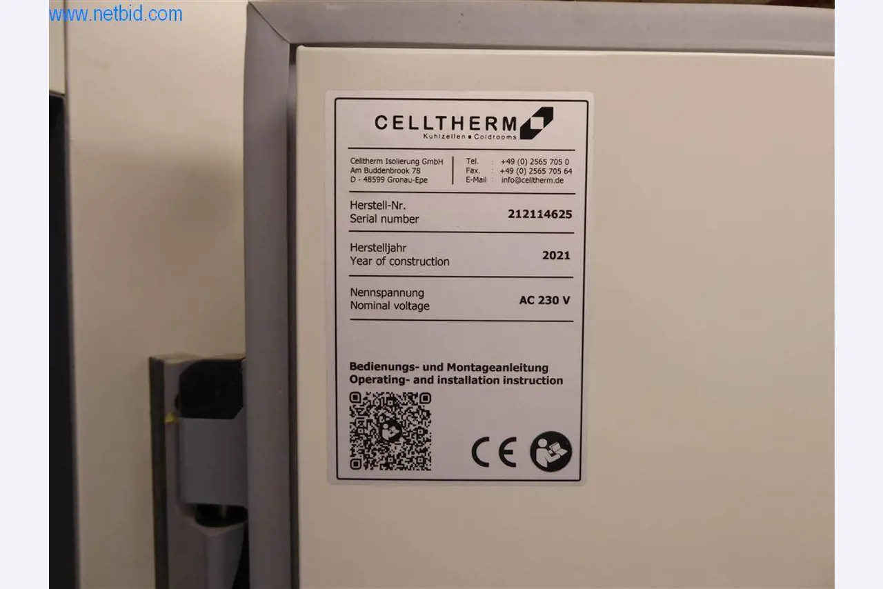 Bedrijfs- en kantooruitrusting van een manege-5