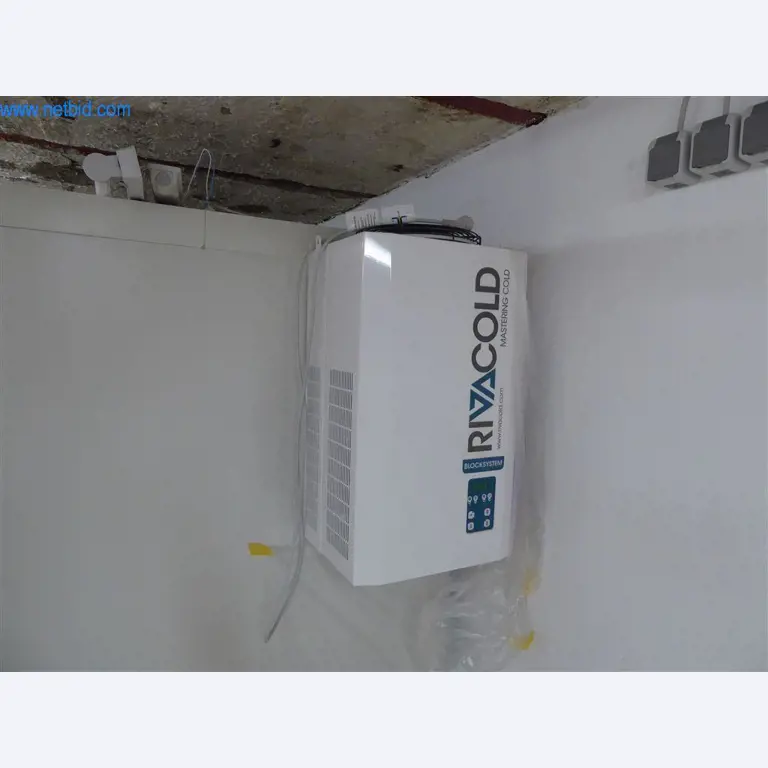 Bedrijfs- en kantooruitrusting van een manege-6