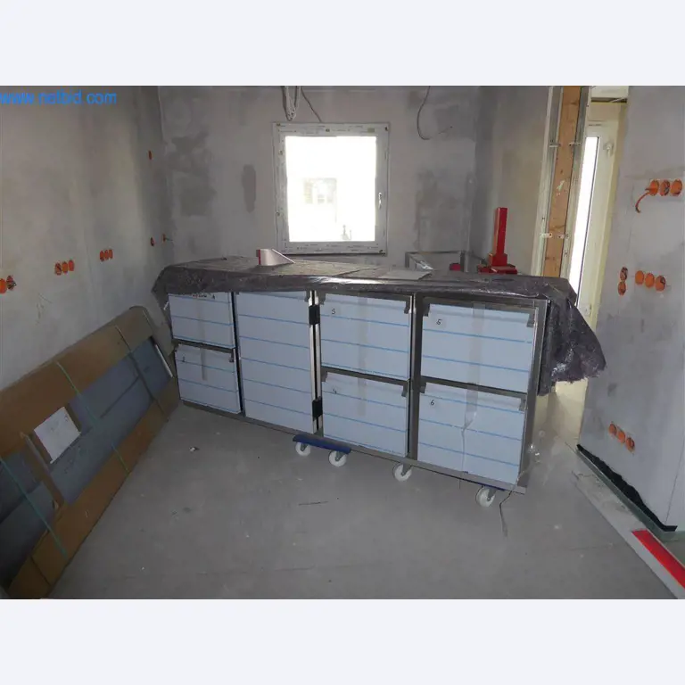 Bedrijfs- en kantooruitrusting van een manege-1