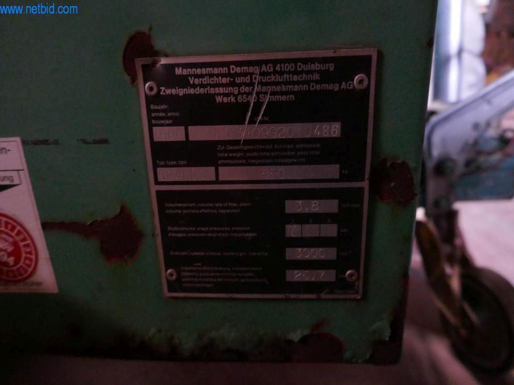 Vehículos, accesorios para camiones y maquinaria de construcción-3