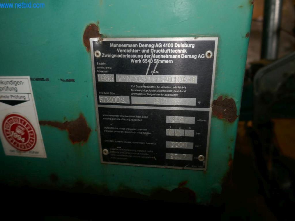 Vehículos, accesorios para camiones y maquinaria de construcción-4