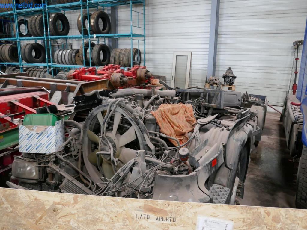 Vehículos, accesorios para camiones y maquinaria de construcción-6