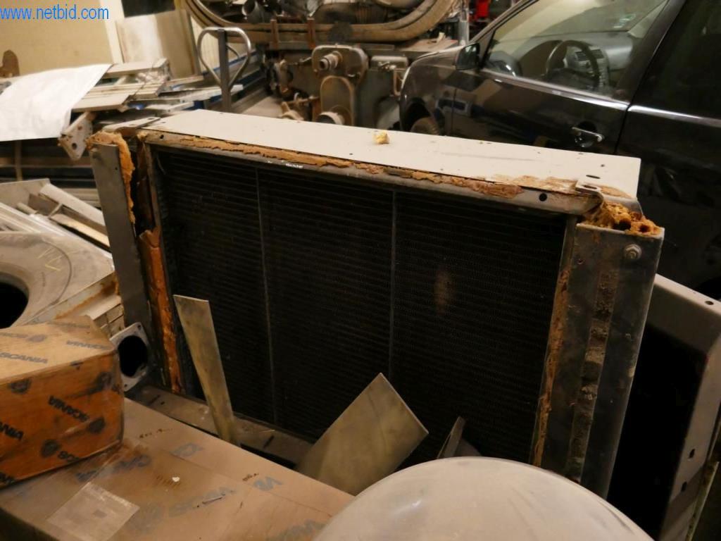 Vehículos, accesorios para camiones y maquinaria de construcción-6