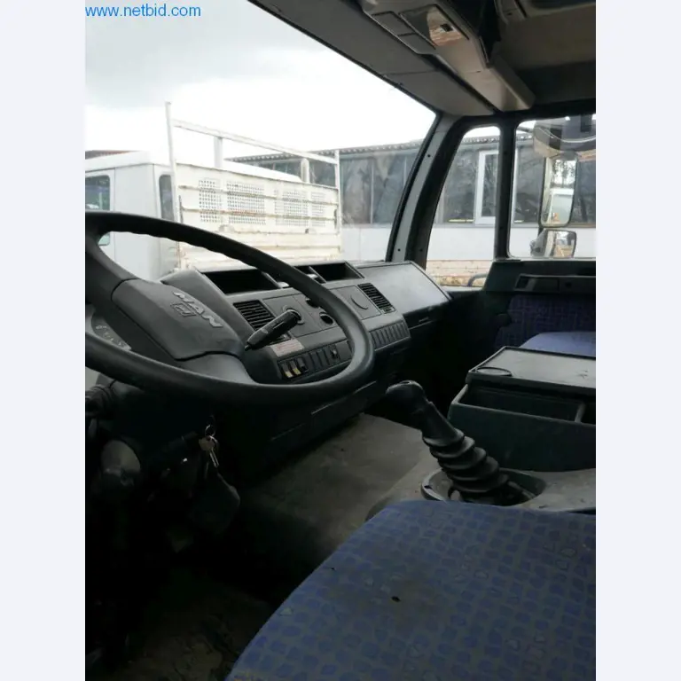 Voertuigen, vrachtwagenaccessoires en bouwmachines-12