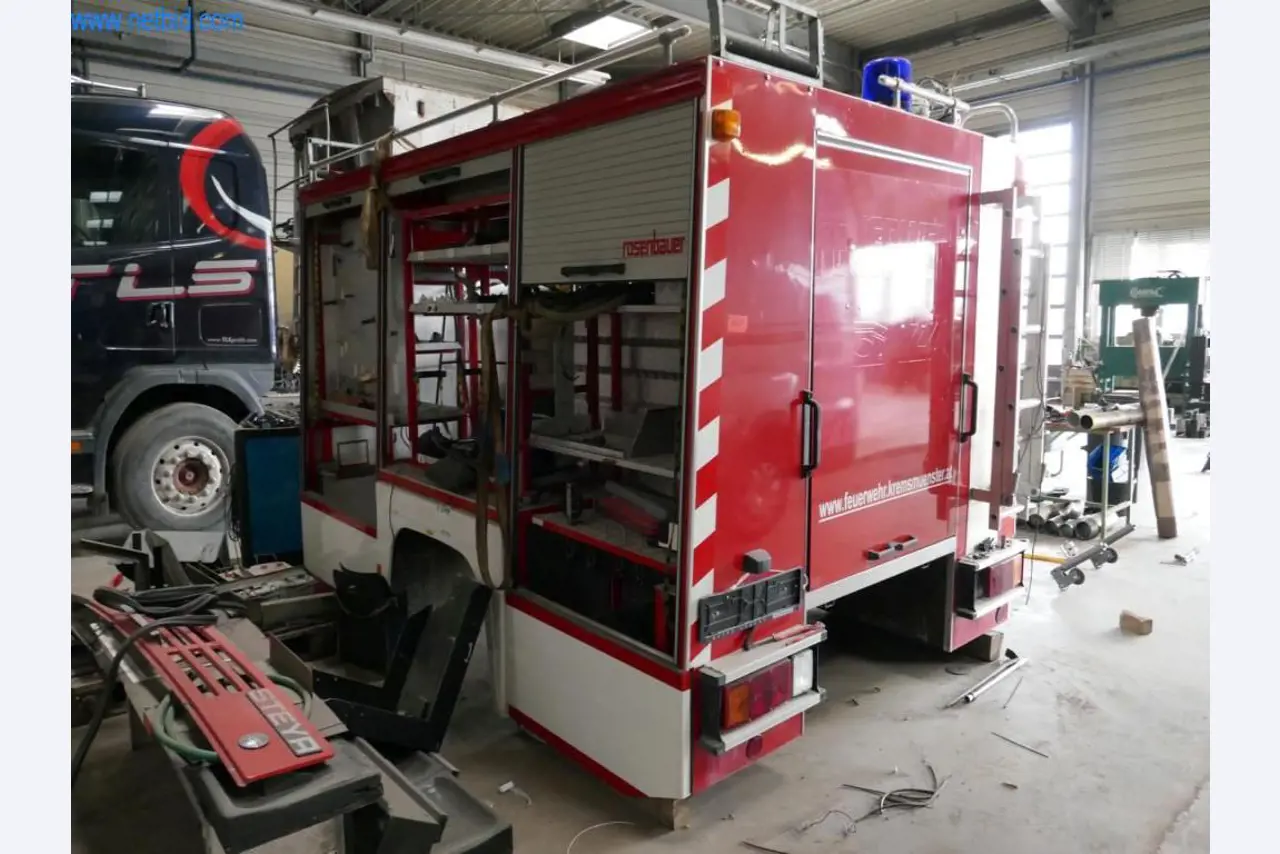 Vozila, oprema za tovornjake in gradbeni stroji-1