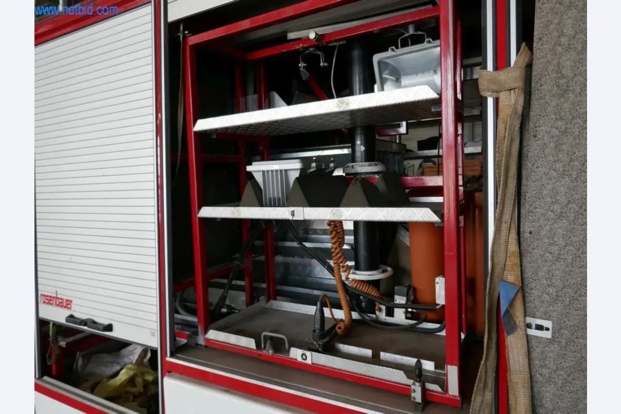 Vozila, oprema za tovornjake in gradbeni stroji-7