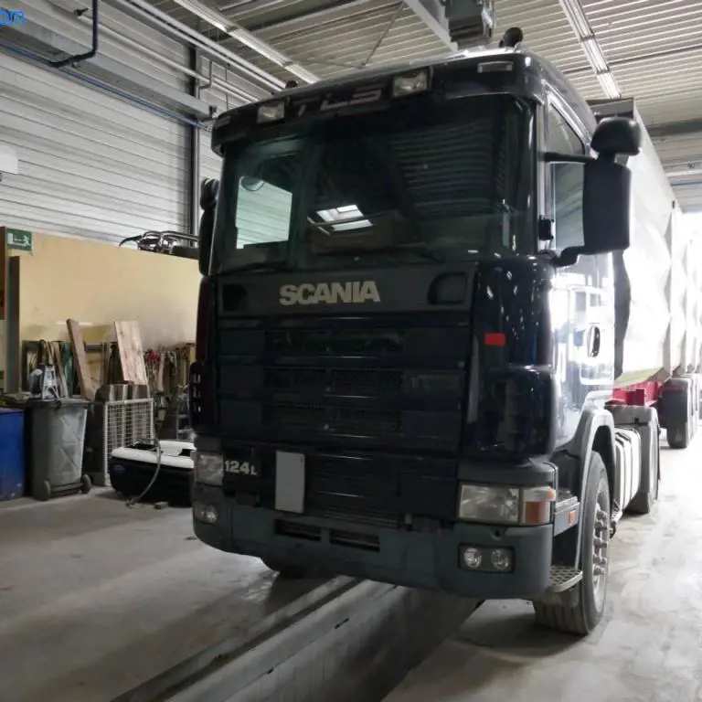 Ciągnik siodłowy Scania 124L B6X2x4 420