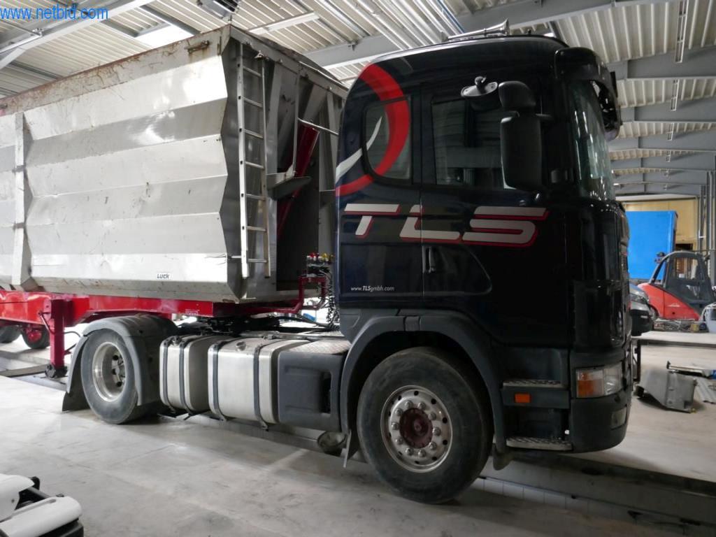 Vehículos, accesorios para camiones y maquinaria de construcción-7