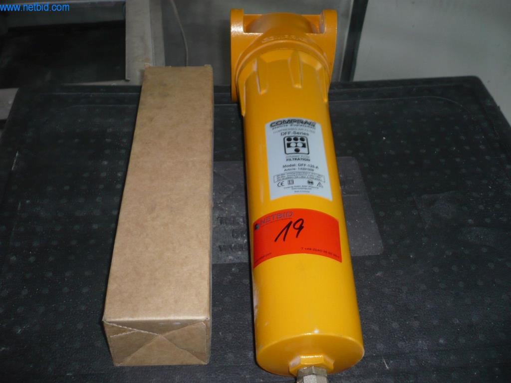 Firma sprzątająca z systemami do wydmuchiwania suchego lodu-1