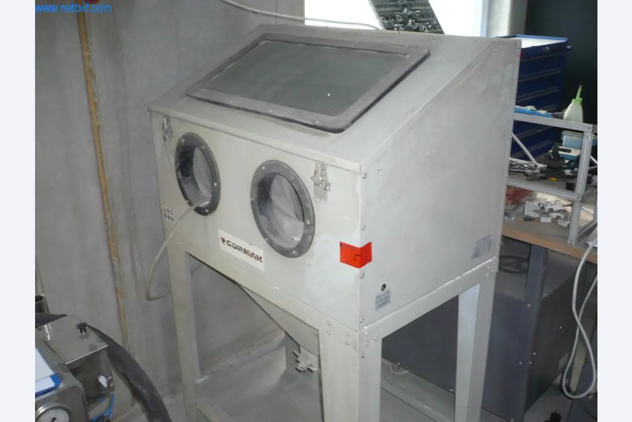 Cleaning operation with dry ice blasting equipment-1