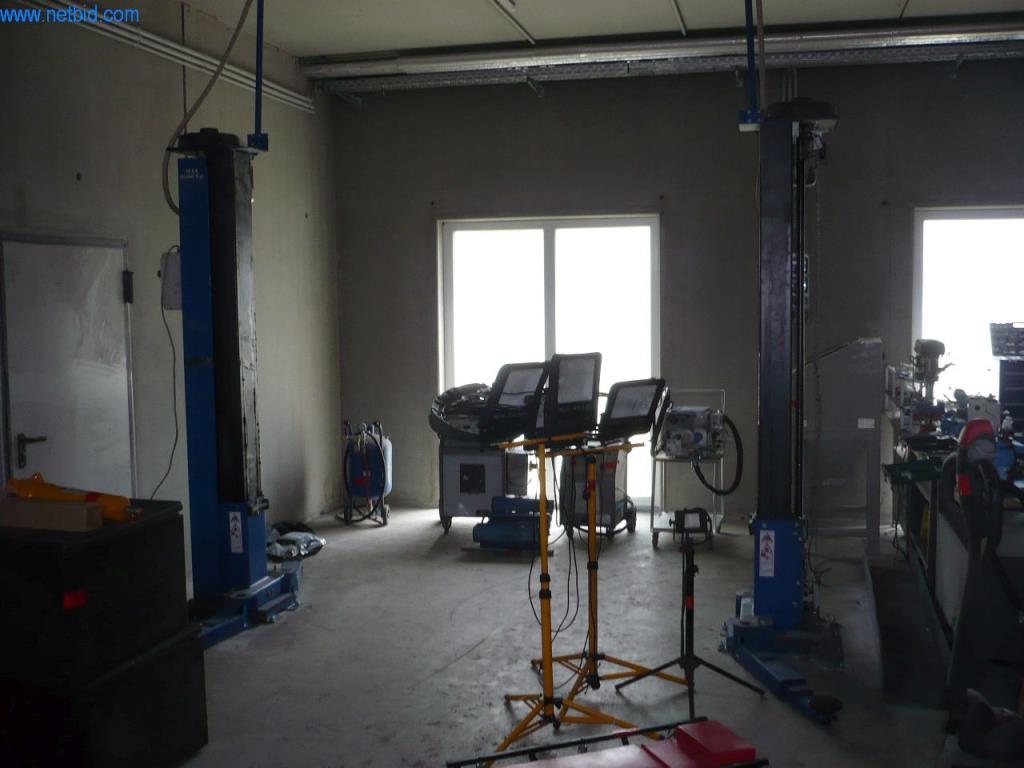 Firma sprzątająca z systemami do wydmuchiwania suchego lodu-1