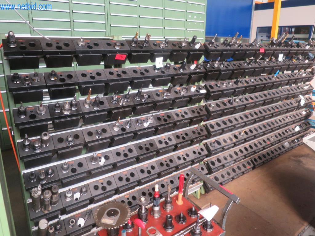 Kompletní sortiment vysoce kvalitních CNC obráběcích strojů-1