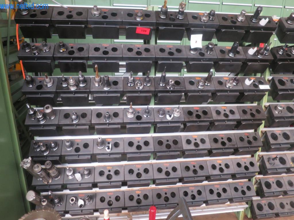 Kompletní sortiment vysoce kvalitních CNC obráběcích strojů-2