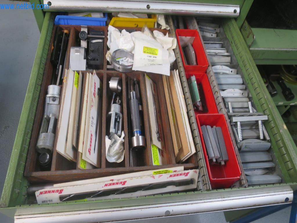 Kompletní sortiment vysoce kvalitních CNC obráběcích strojů-11