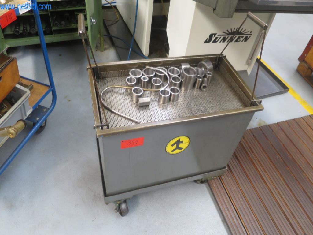 Kompletní sortiment vysoce kvalitních CNC obráběcích strojů-14