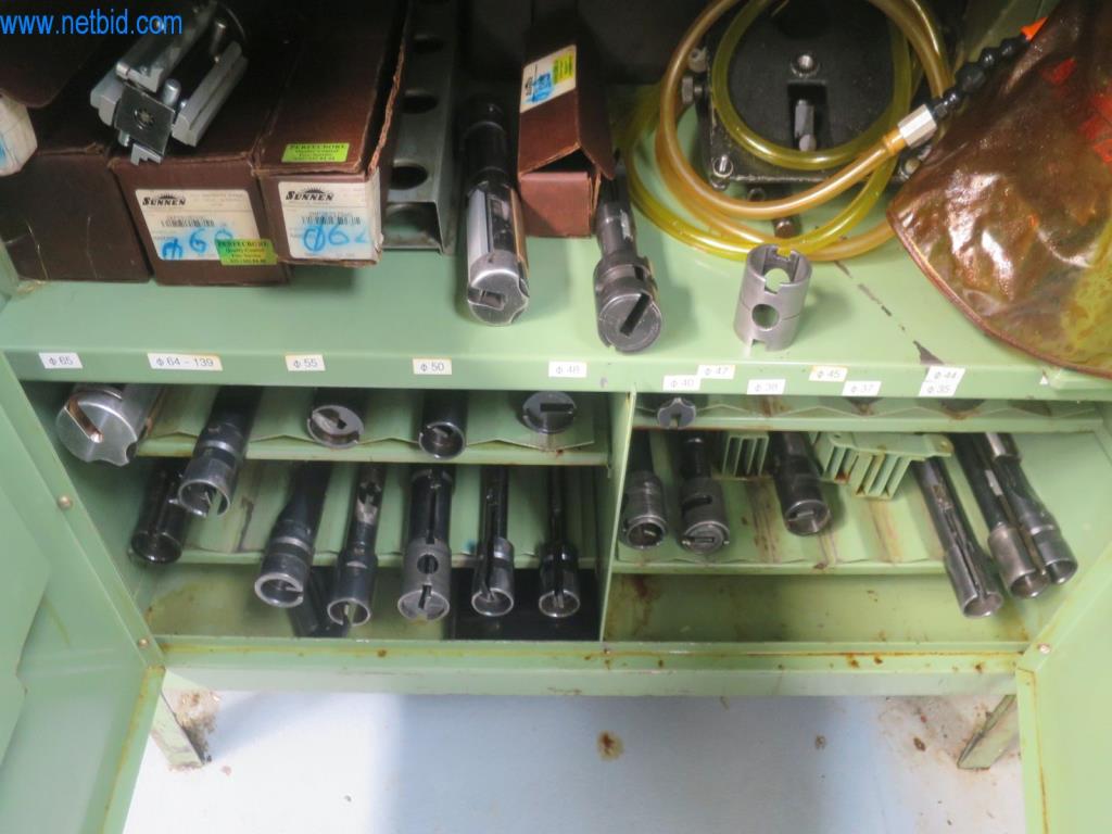 Kompletní sortiment vysoce kvalitních CNC obráběcích strojů-9