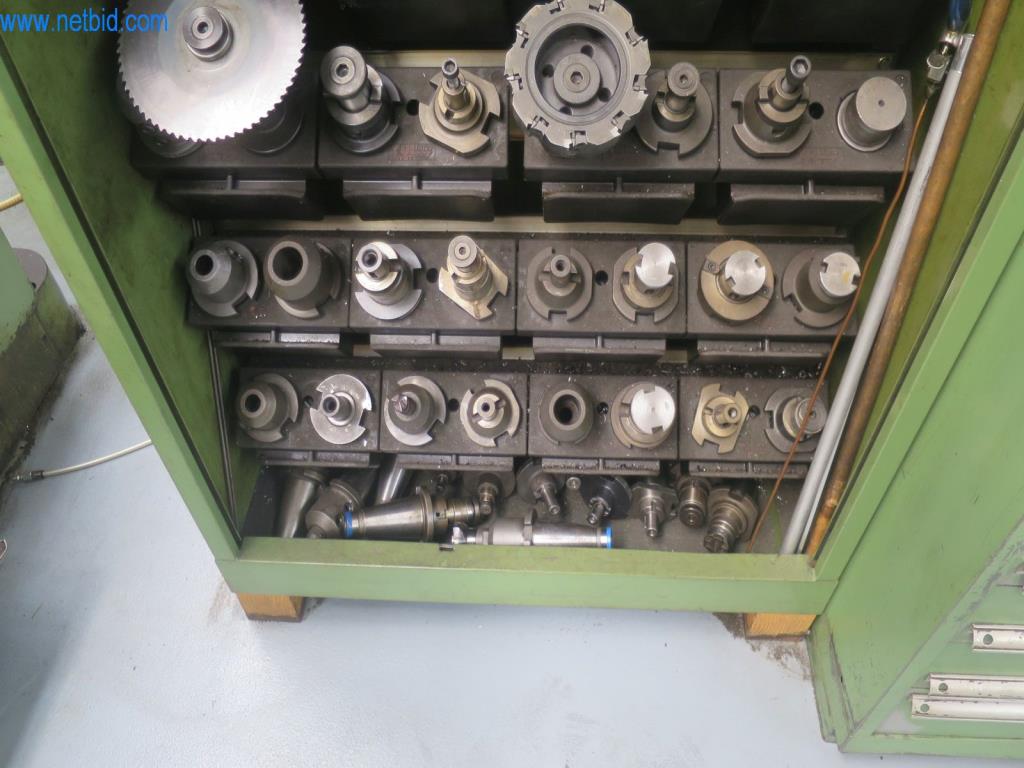 Kompletní sortiment vysoce kvalitních CNC obráběcích strojů-4