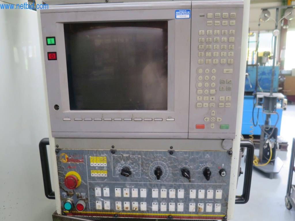 Kompletní sortiment vysoce kvalitních CNC obráběcích strojů-3