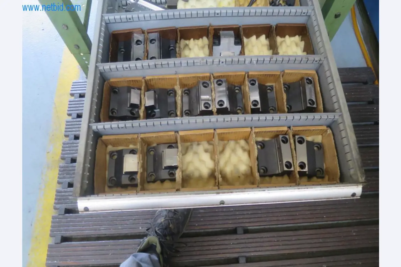 Gama completa de máquinas de processamento CNC de alta qualidade-13