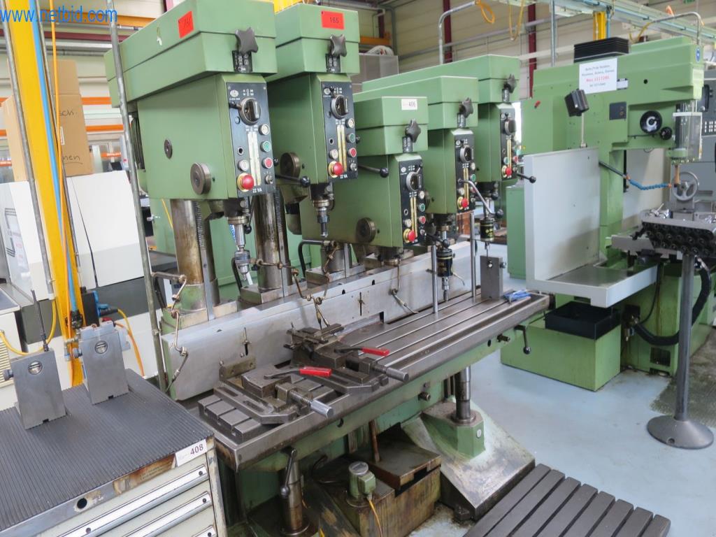 Kompletní sortiment vysoce kvalitních CNC obráběcích strojů-4